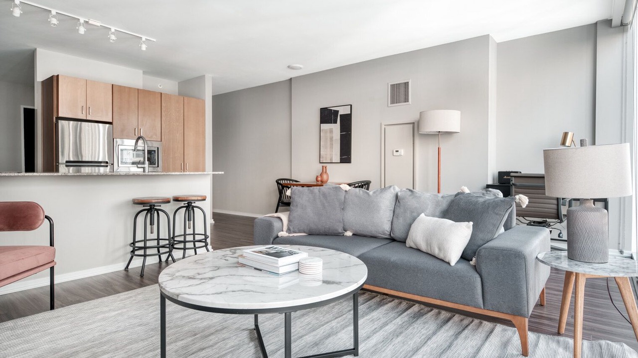 Photo of Livingroom in Streeterville