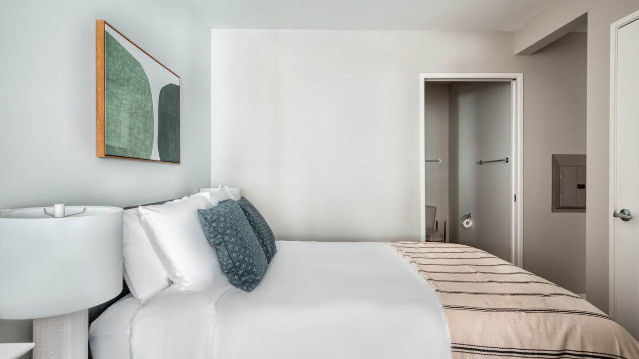 Photo of Bedroom in Streeterville