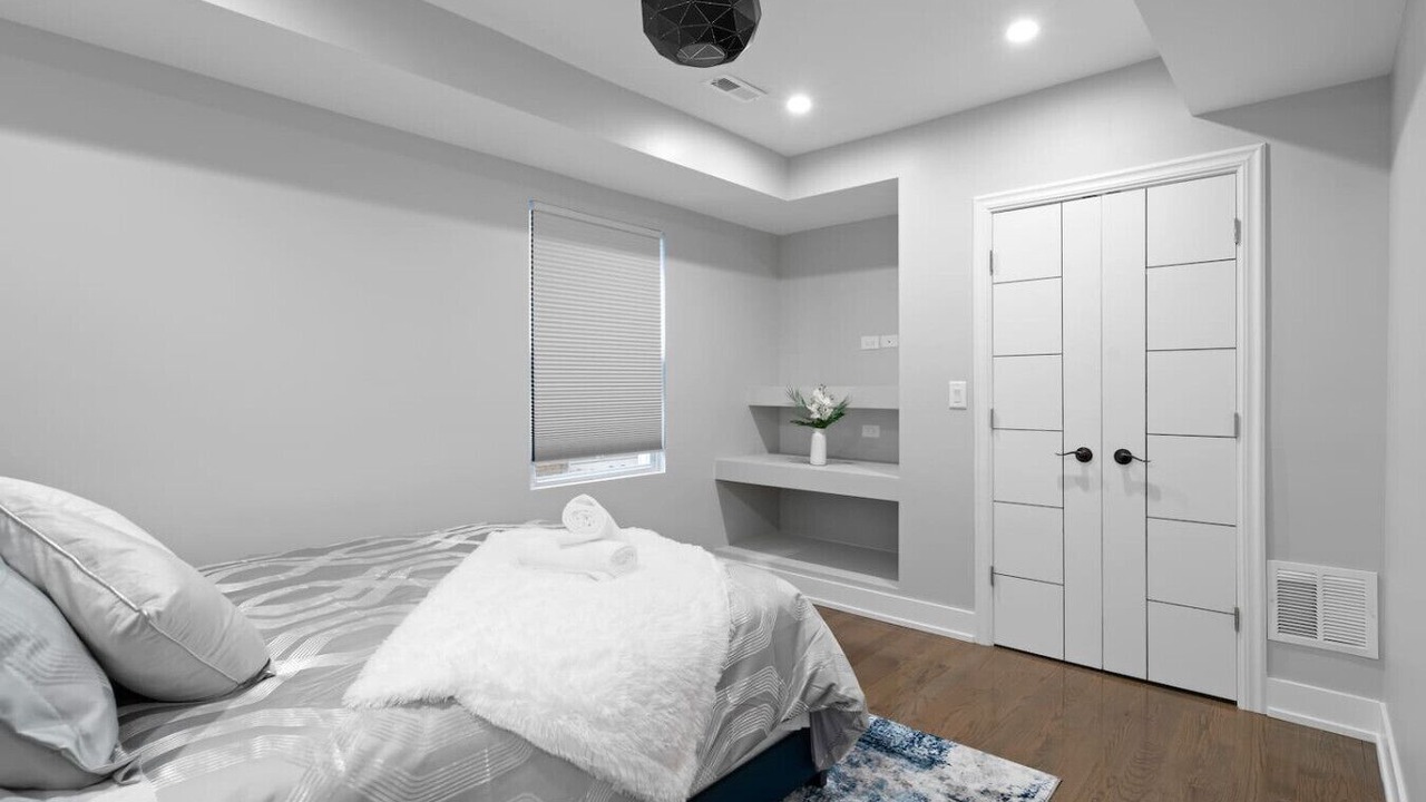 Photo of Bedroom in Cragin