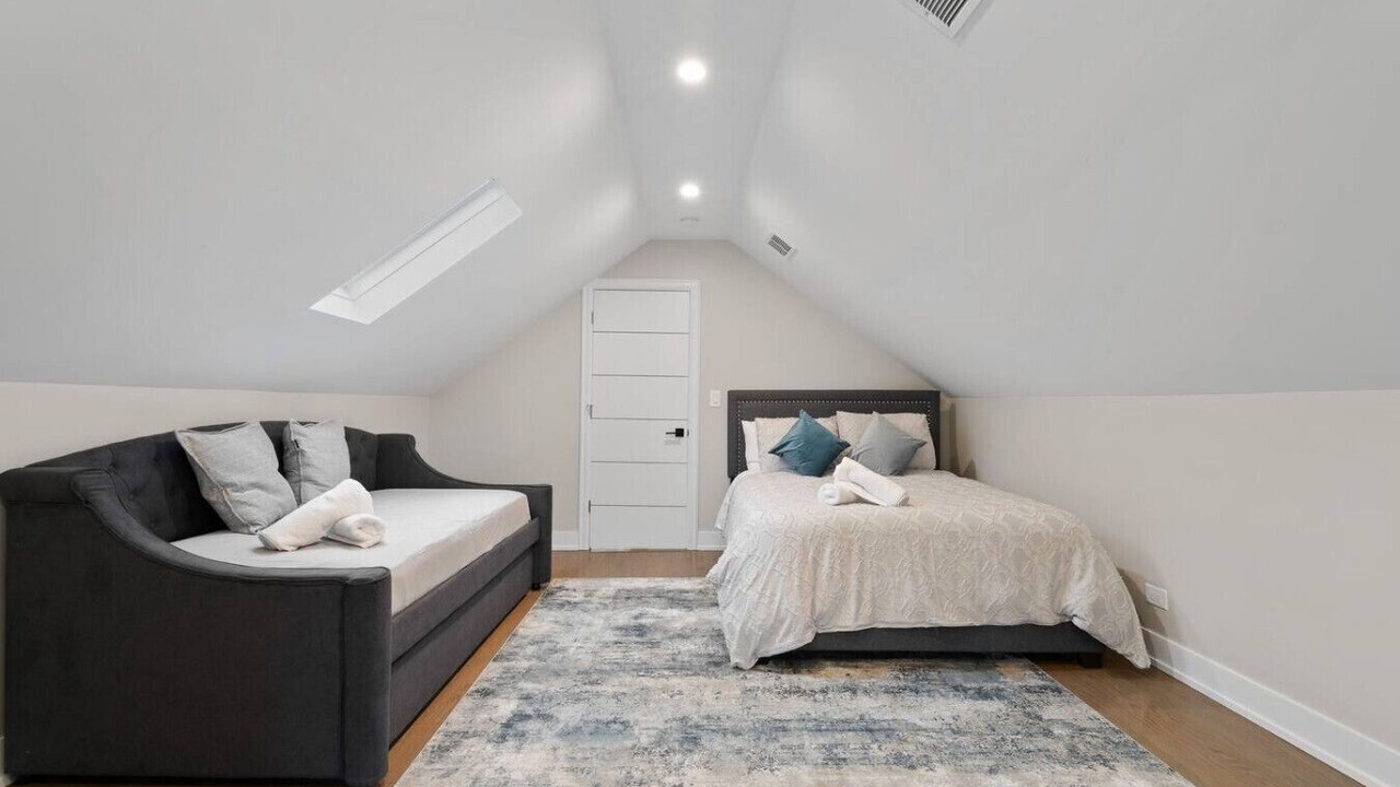 Photo of Bedroom in Cragin