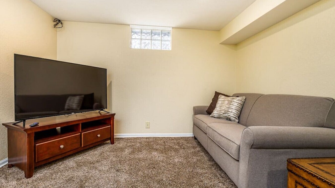 Photo of Livingroom in Dubuque