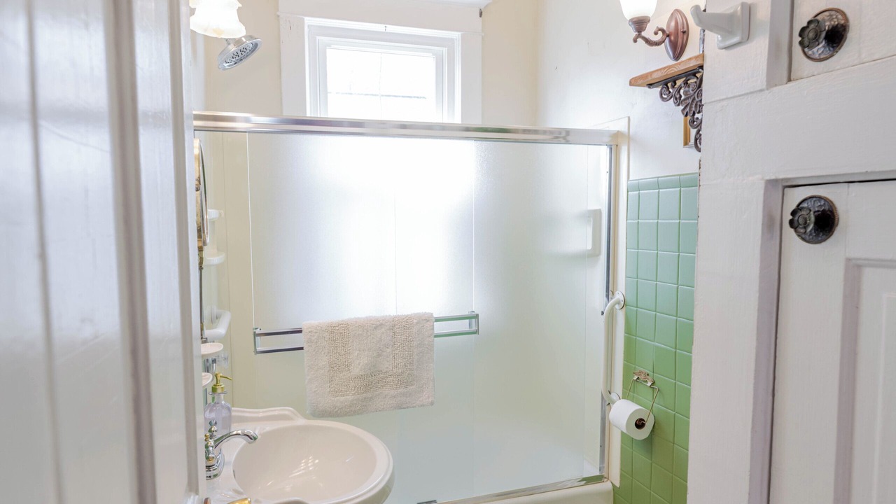 Photo of Bathroom in Oregon