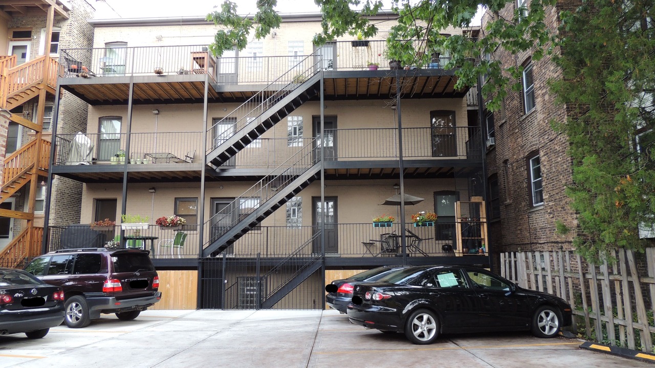 Photo of Outdoor in Rogers Park