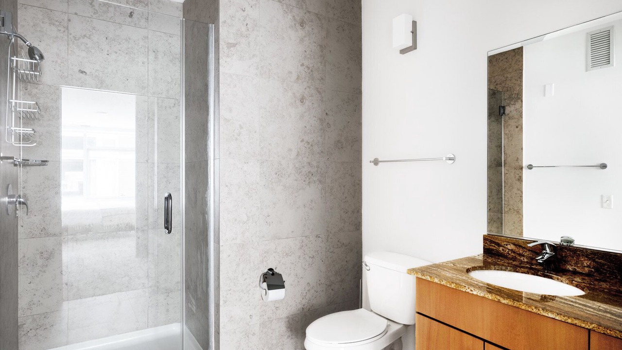 Photo of Bathroom in Streeterville