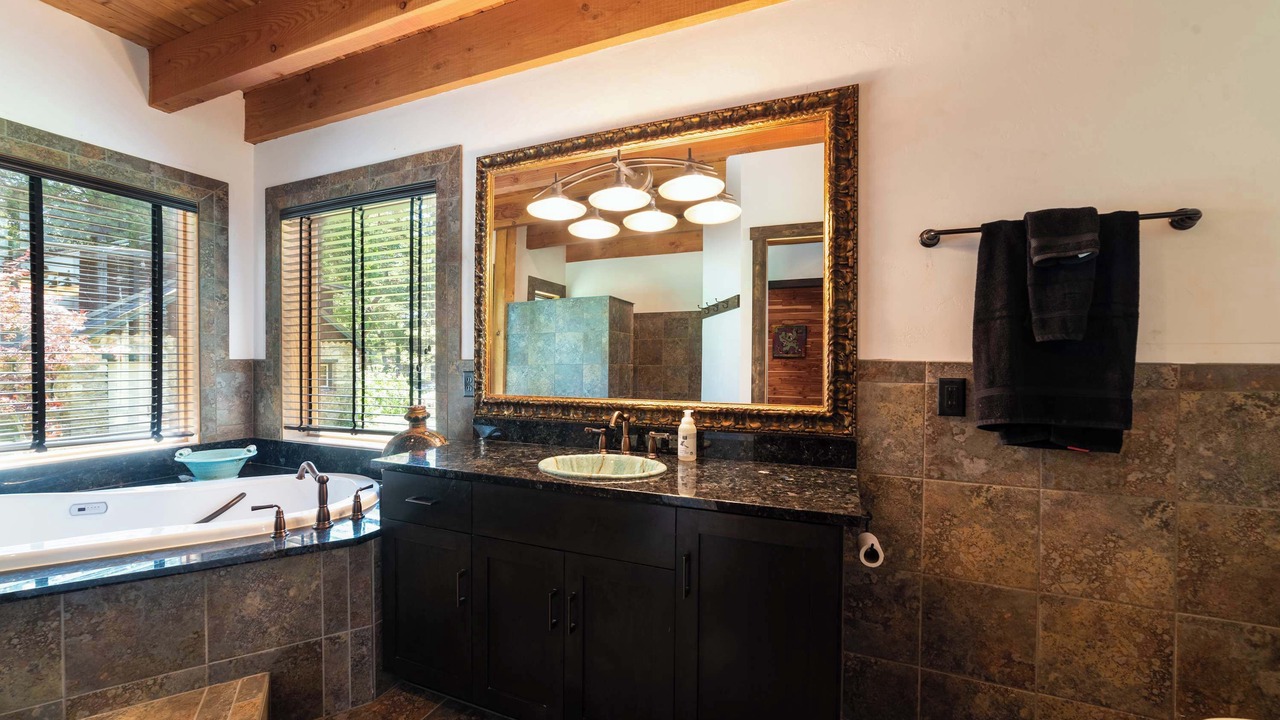 Photo of Bathroom in Baileys Harbor
