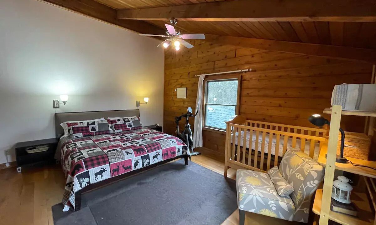 Photo of Bedroom in Holcomb