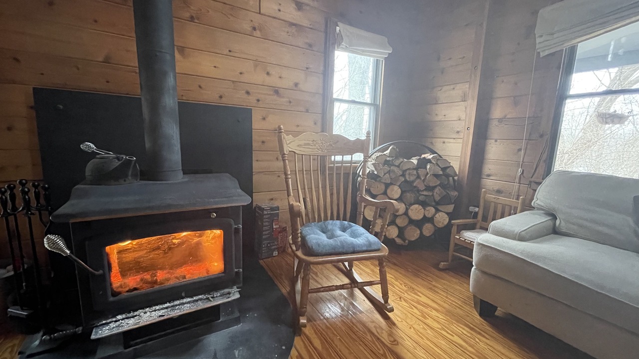 Photo of Livingroom in Holcomb