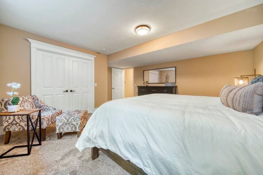 Photo of Bedroom in Douglas