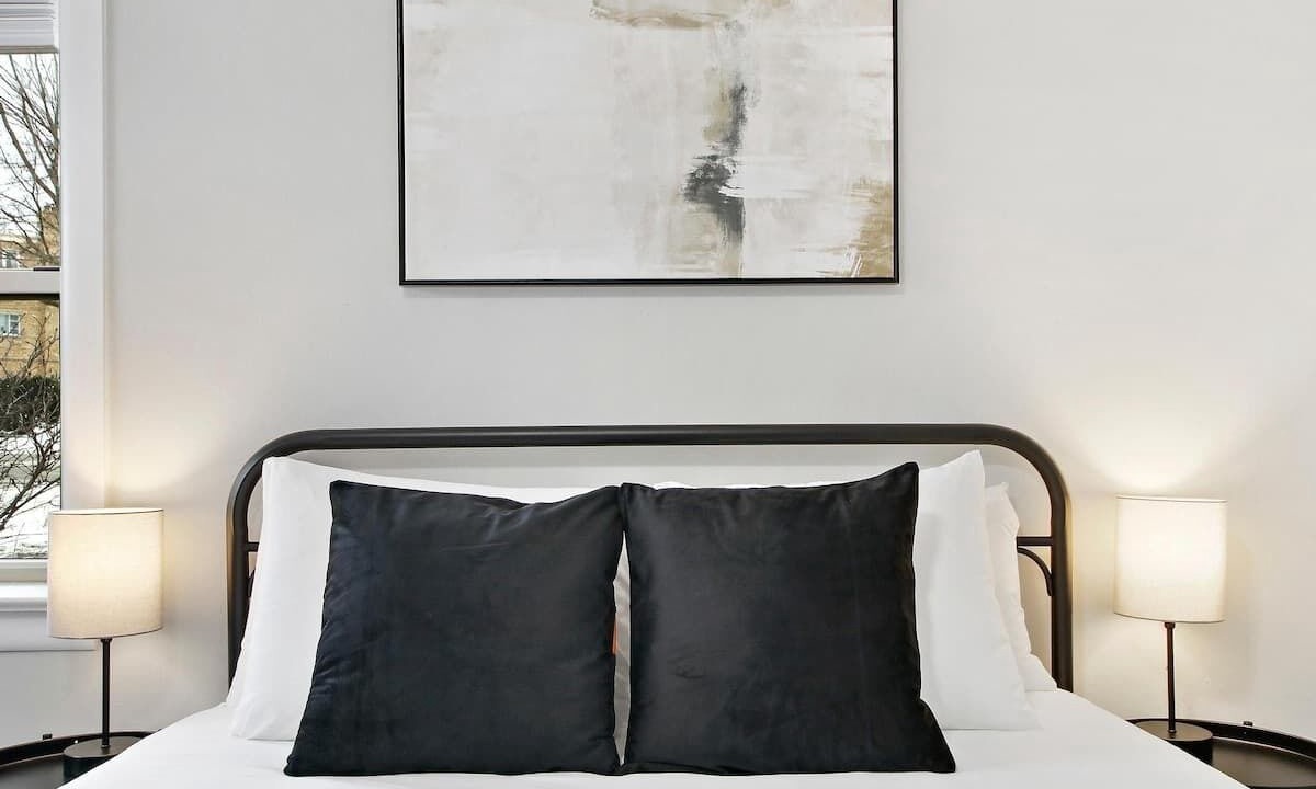 Photo of Bedroom in Skokie