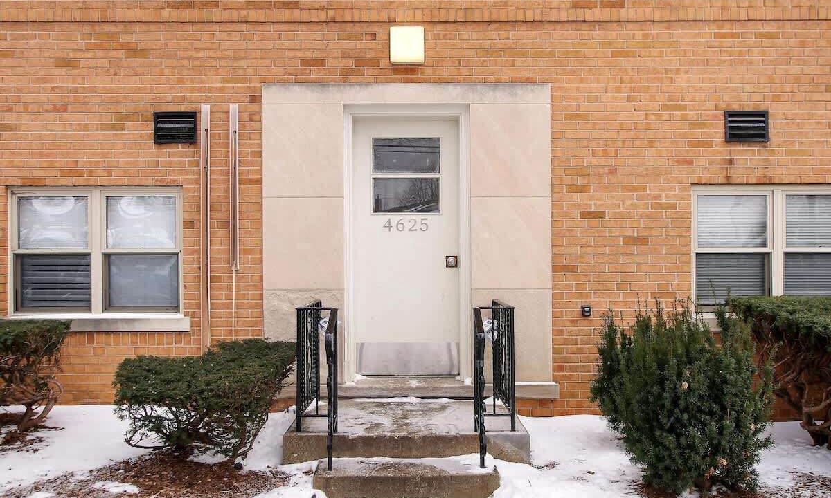 Photo of Outdoor in Skokie
