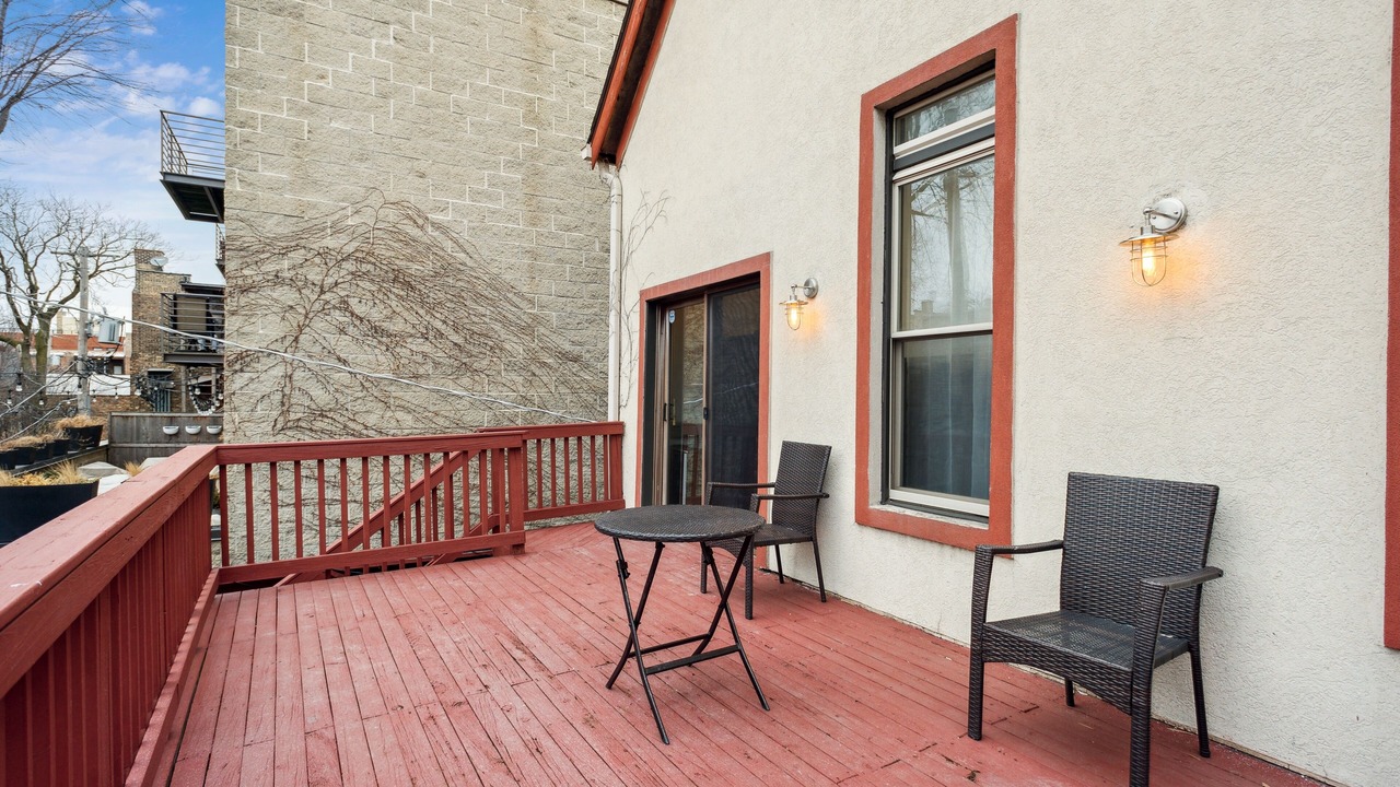 Photo of Patio Balcony in Lakeview