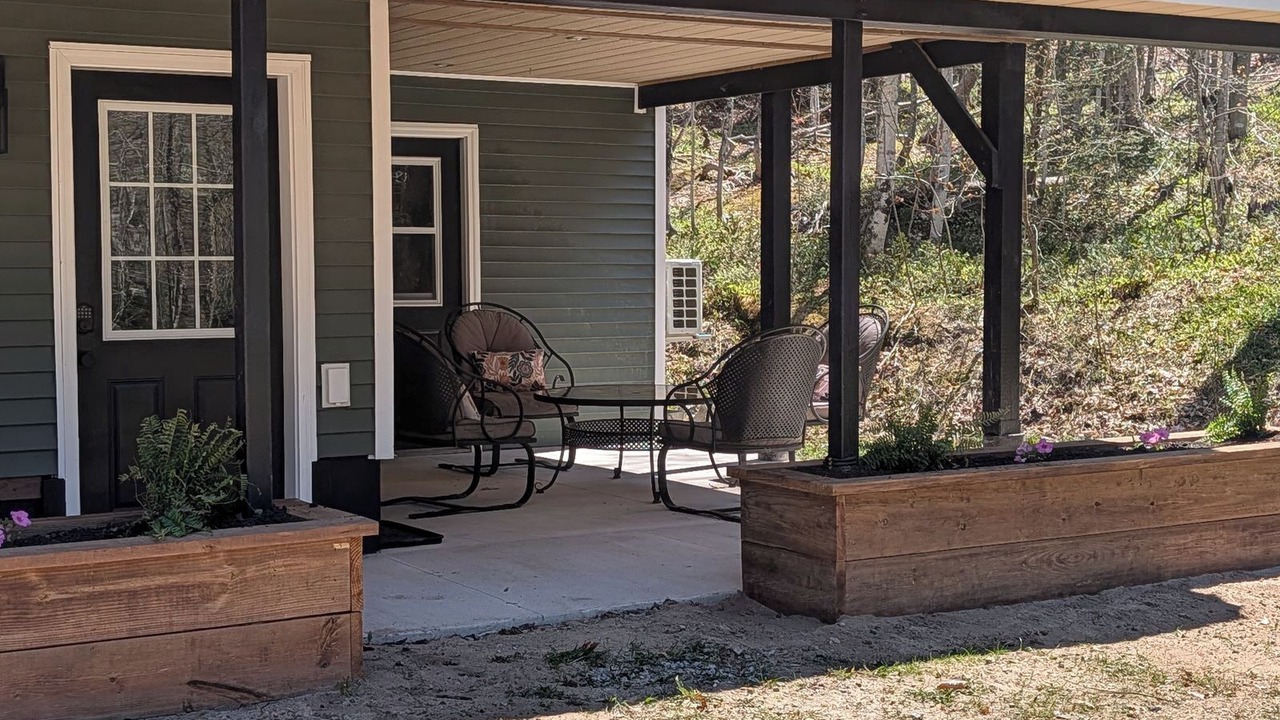 Photo of Patio Balcony in Munising