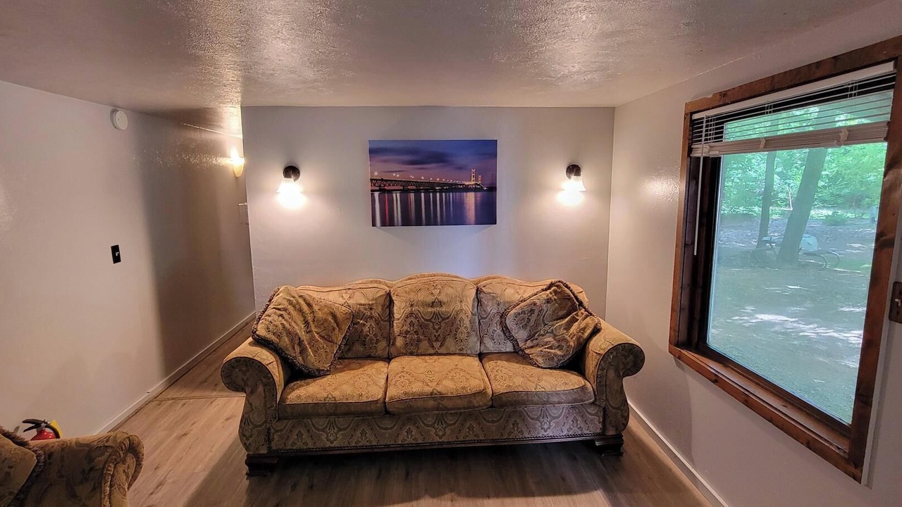 Photo of Livingroom in Mancelona