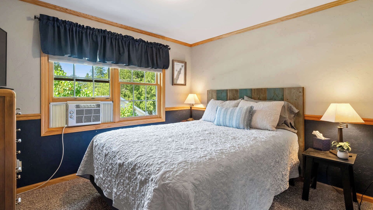 Photo of Bedroom in Idlewild