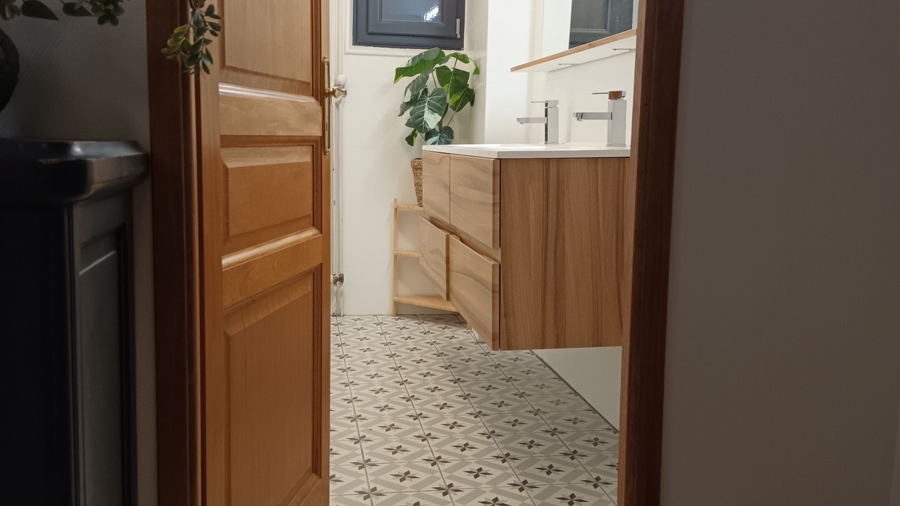Photo of Bathroom in Cran-Gevrier