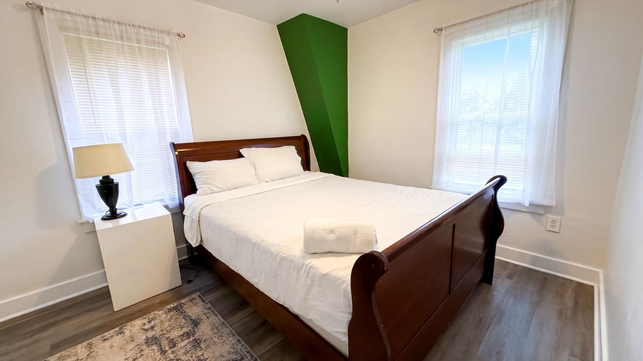 Photo of Bedroom in North Chicago