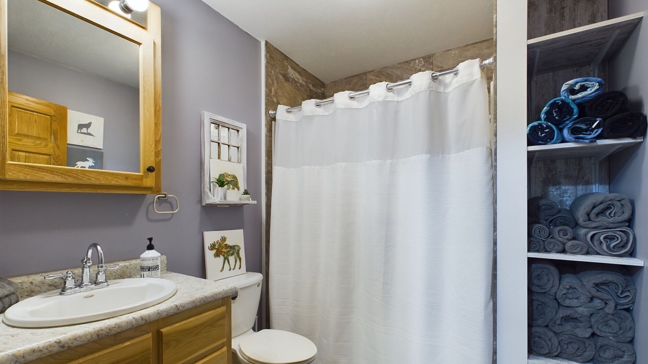 Photo of Bathroom in Munising