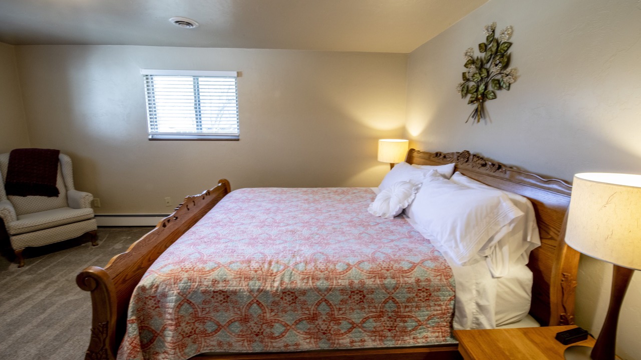 Photo of Bedroom in Ashwaubenon