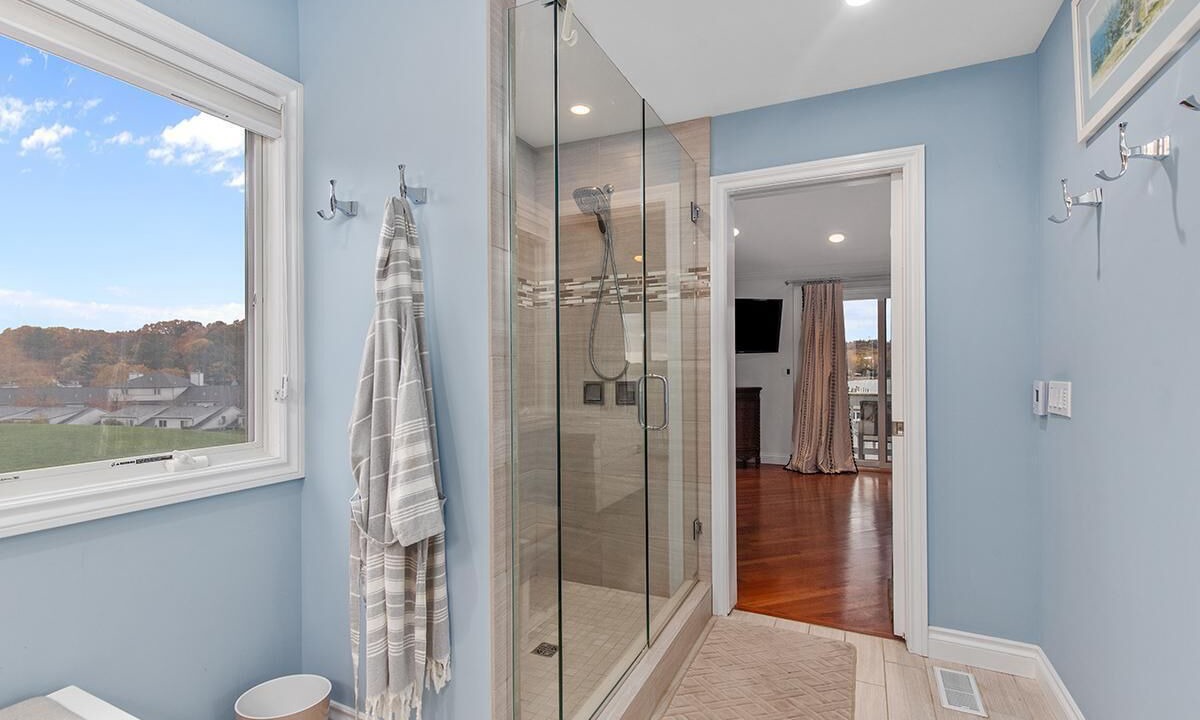 Photo of Bathroom in Douglas