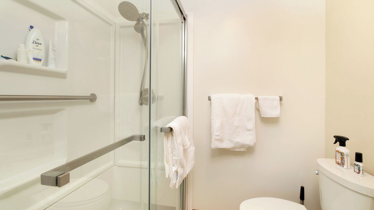 Photo of Bathroom in Cedar