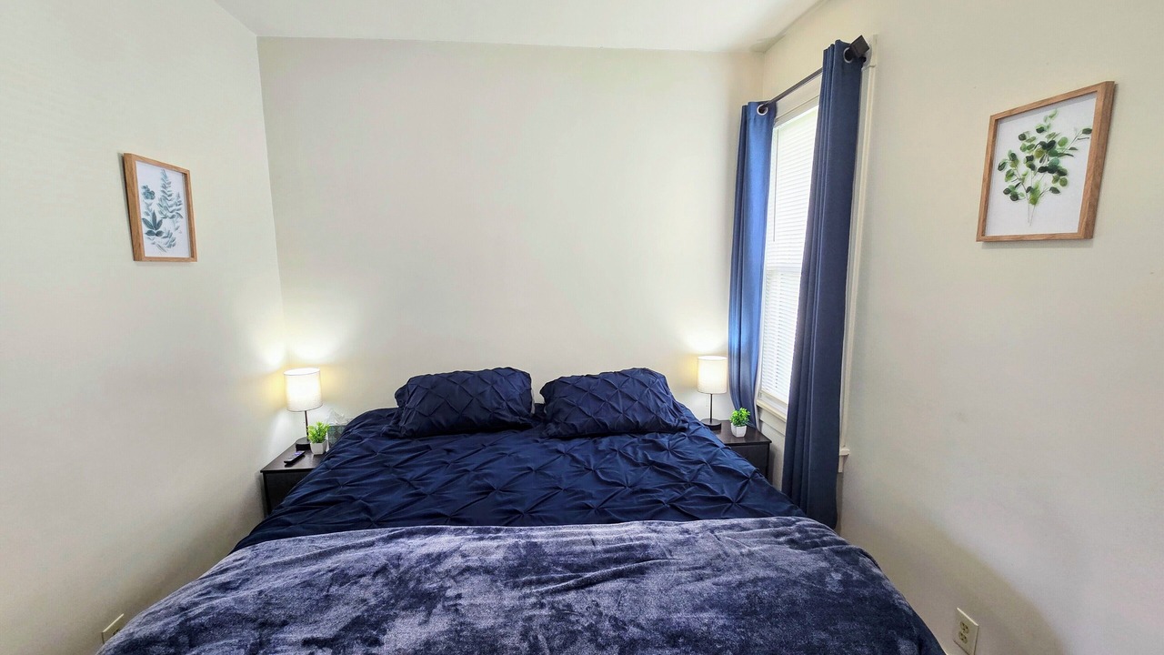 Photo of Bedroom in Galesburg