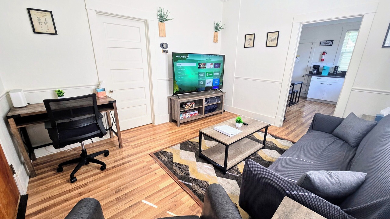 Photo of Livingroom in Galesburg