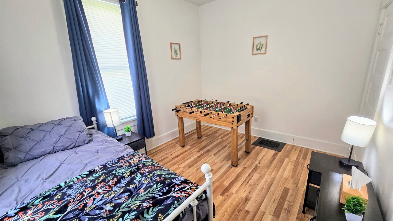 Photo of Bedroom in Galesburg