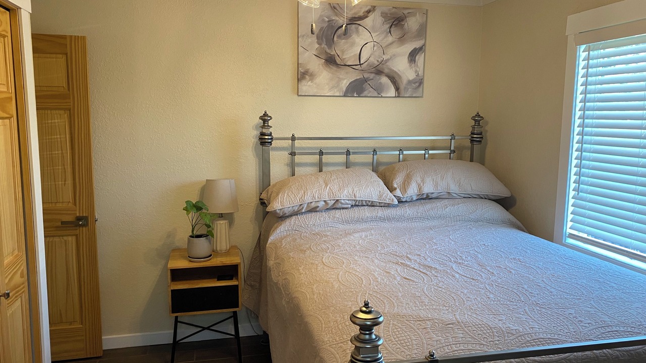 Photo of Bedroom in South Haven