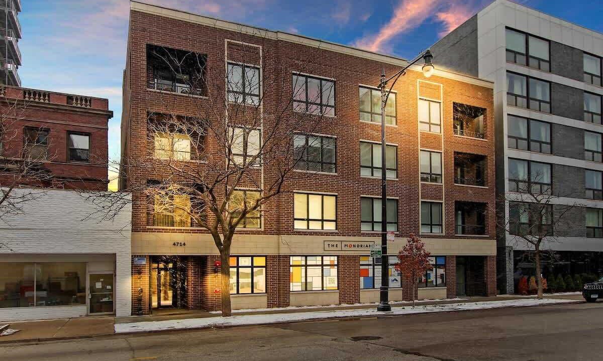 Photo of Outdoor in Uptown