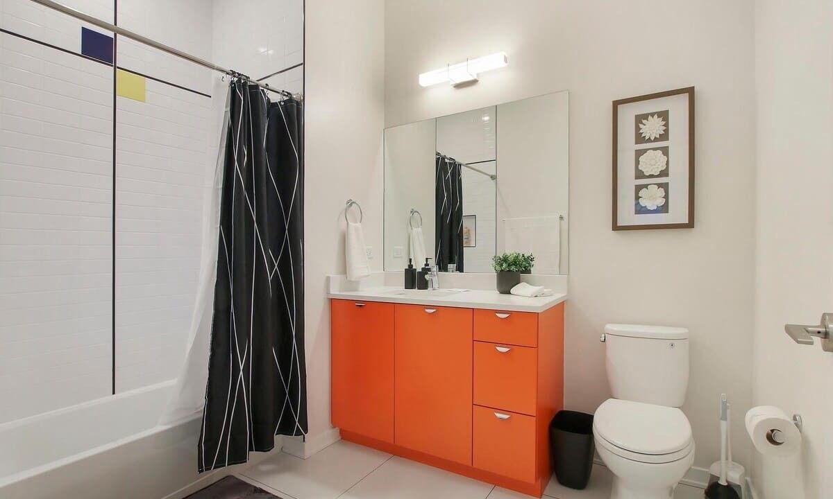 Photo of Bathroom in Uptown