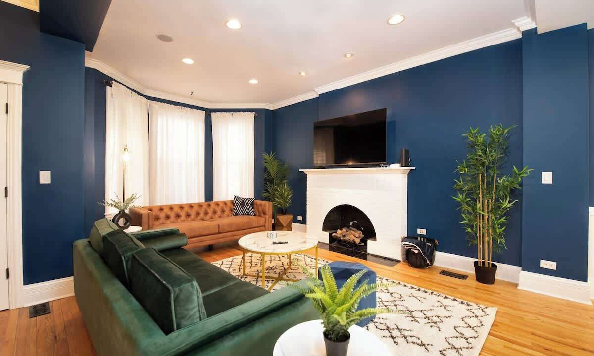 Photo of Livingroom in Lakeview