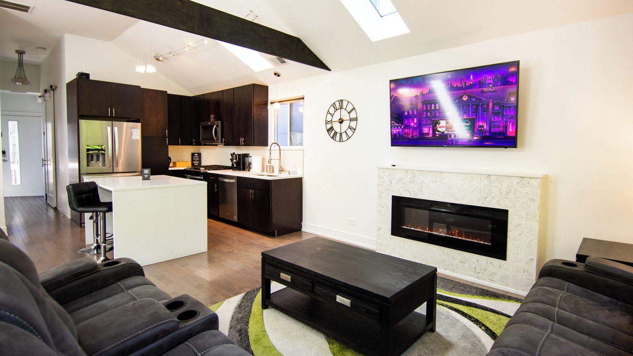 Photo of Livingroom in Pulaski Park