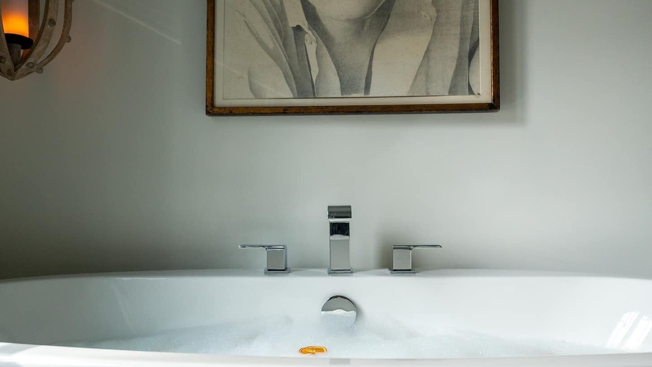 Photo of Bathroom in Douglas