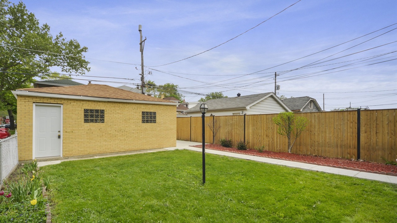 Photo of Outdoor in Cragin