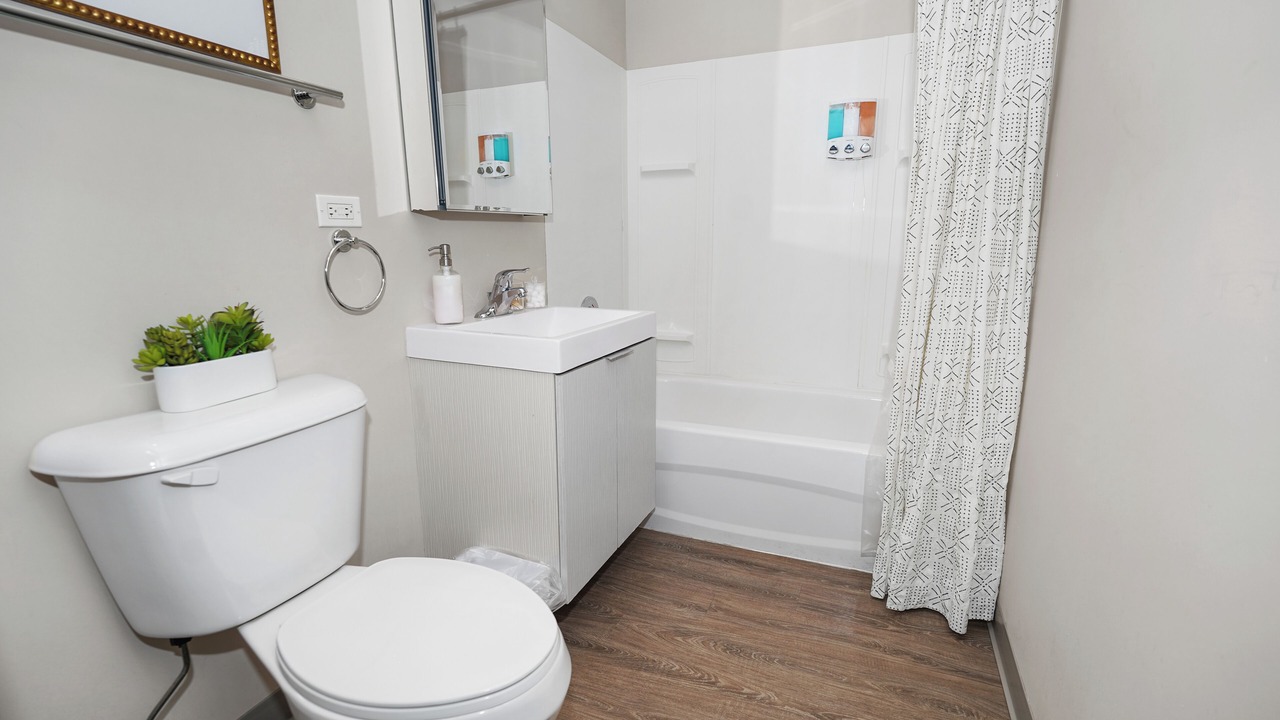 Photo of Bathroom in Near South Side