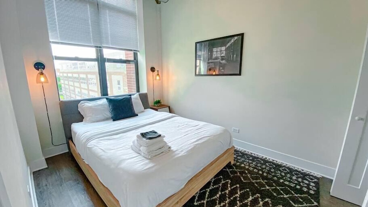 Photo of Bedroom in Near South Side