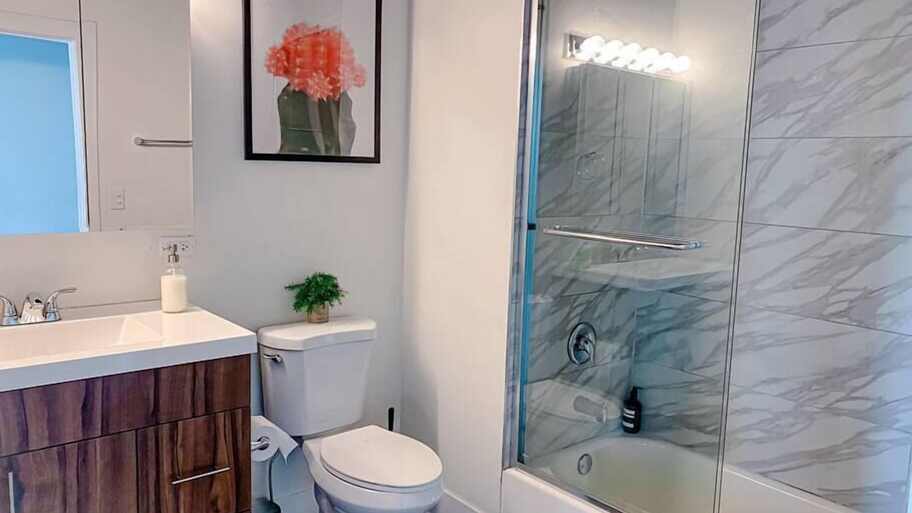 Photo of Bathroom in Near South Side