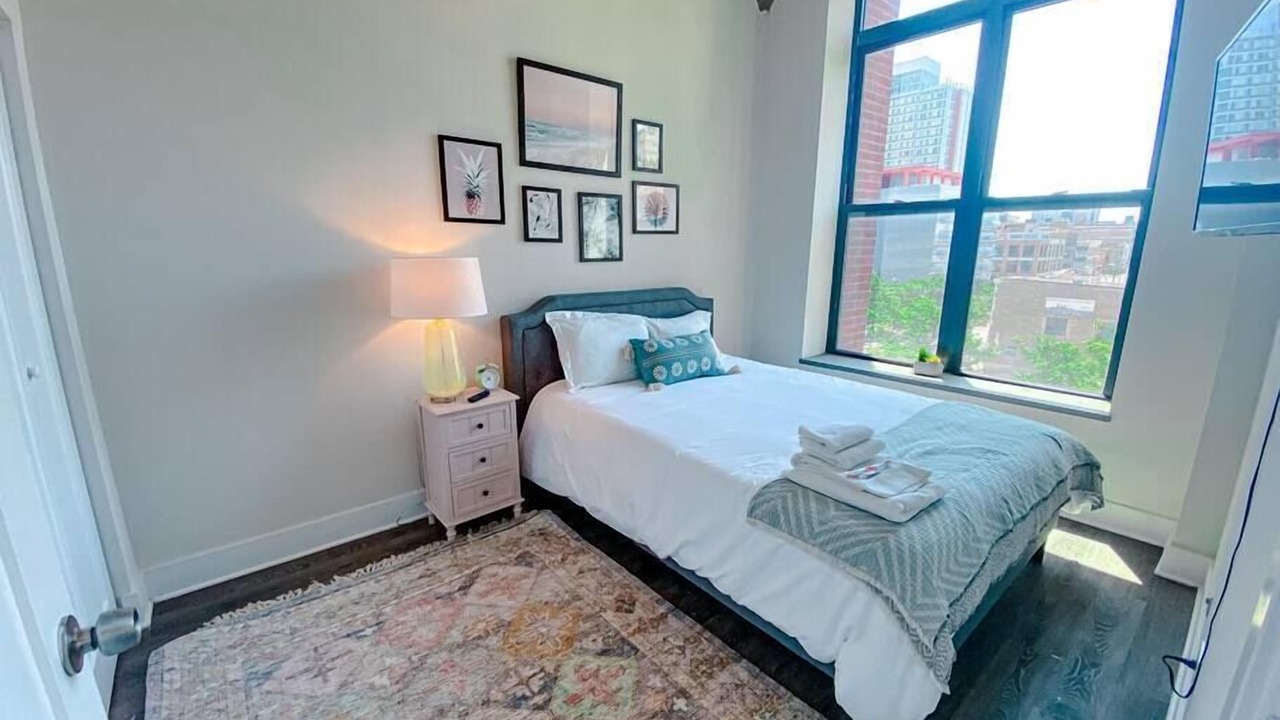 Photo of Bedroom in Near South Side
