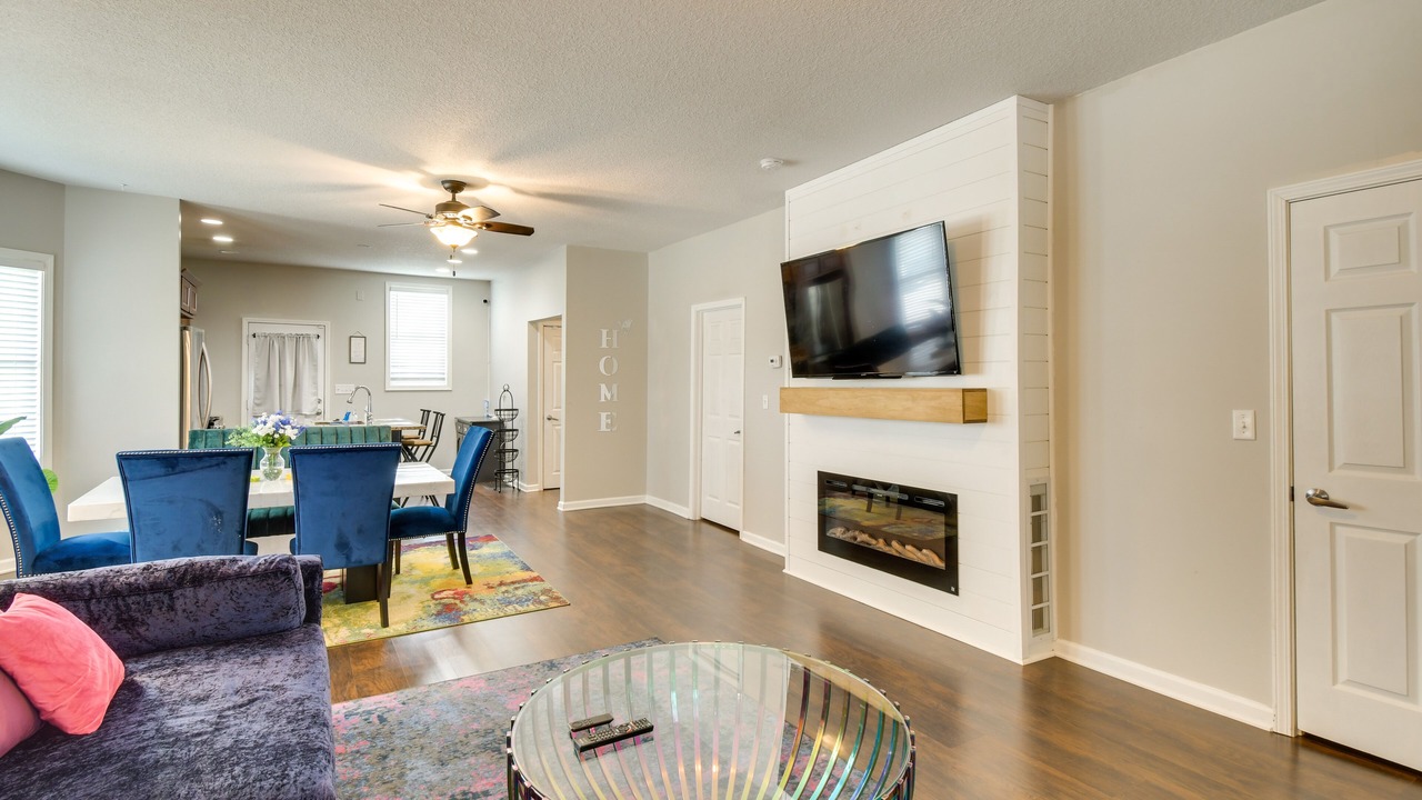 Photo of Livingroom in Davenport