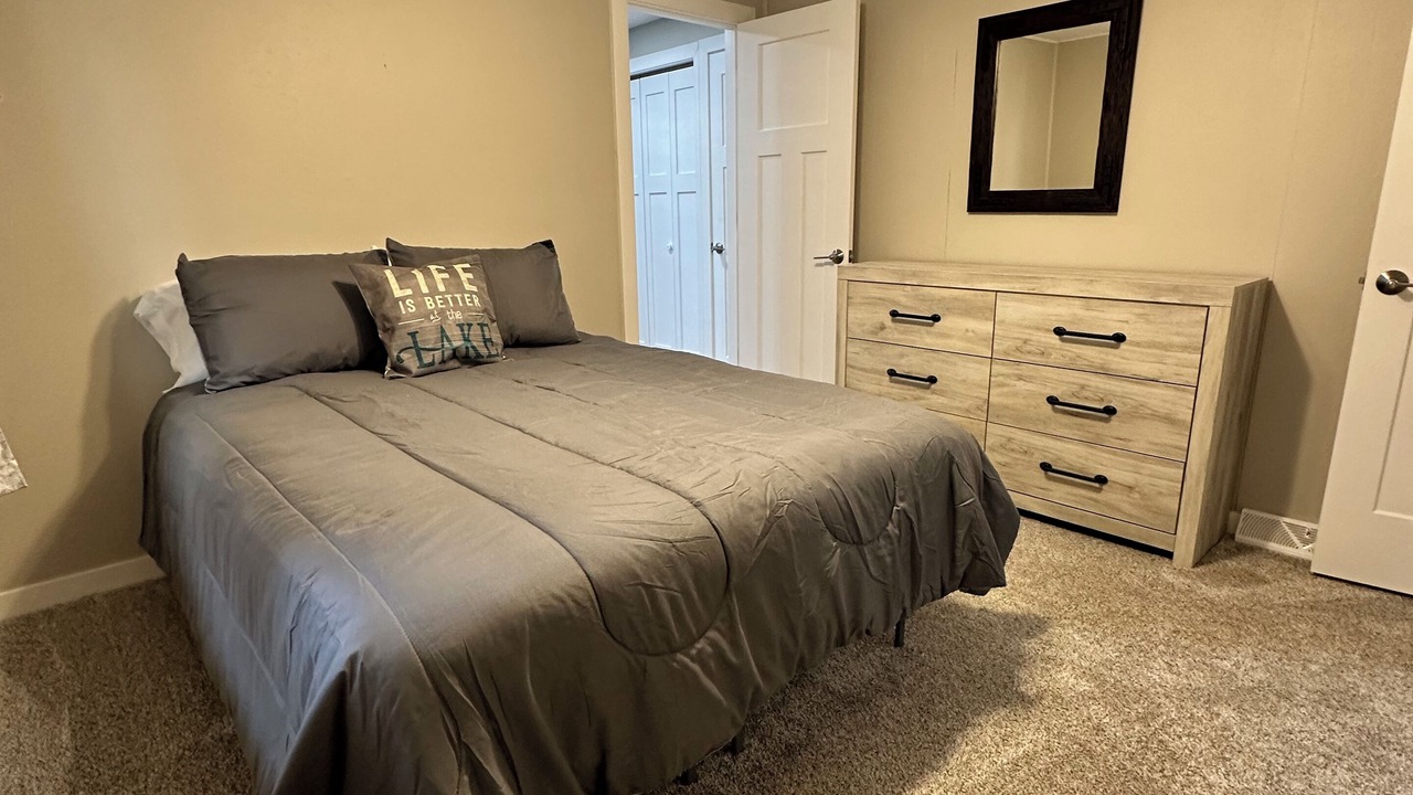 Photo of Bedroom in Spirit Lake