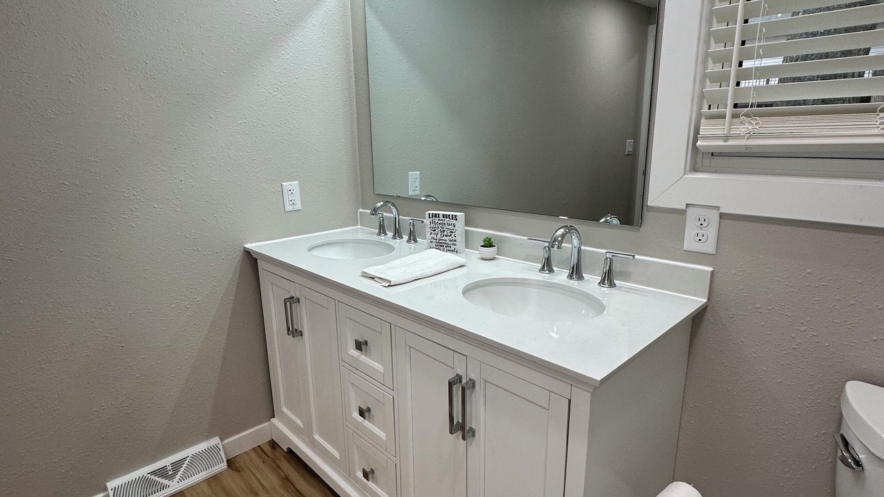 Photo of Bathroom in Spirit Lake