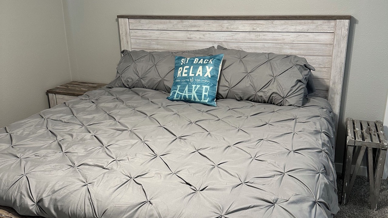 Photo of Bedroom in Spirit Lake