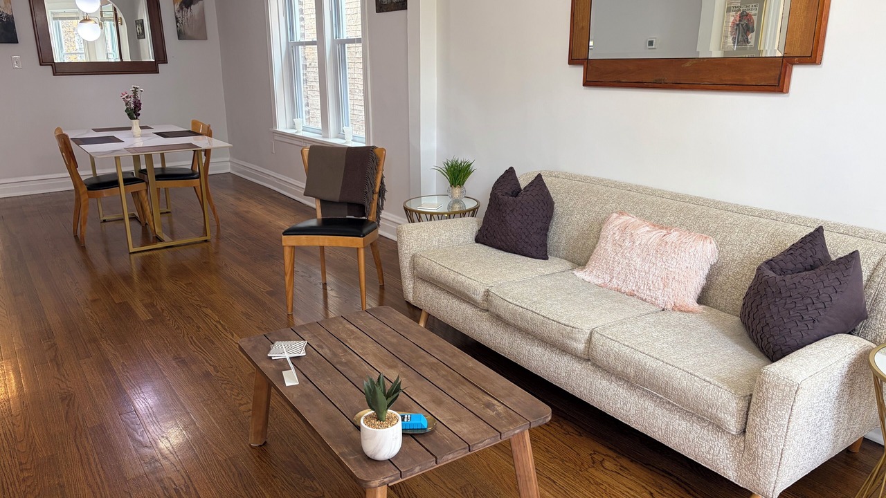 Photo of Livingroom in Logan Square