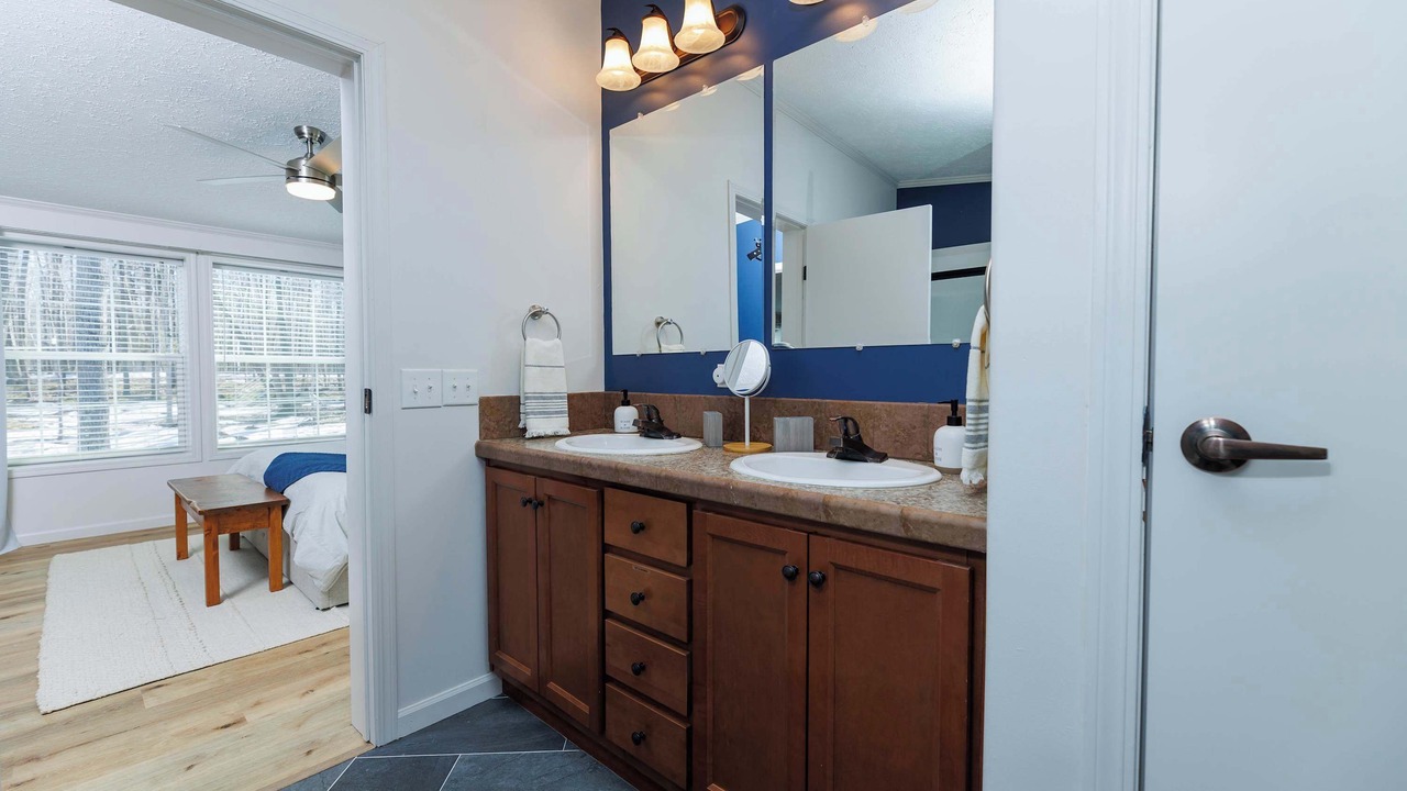 Photo of Bathroom in Baileys Harbor