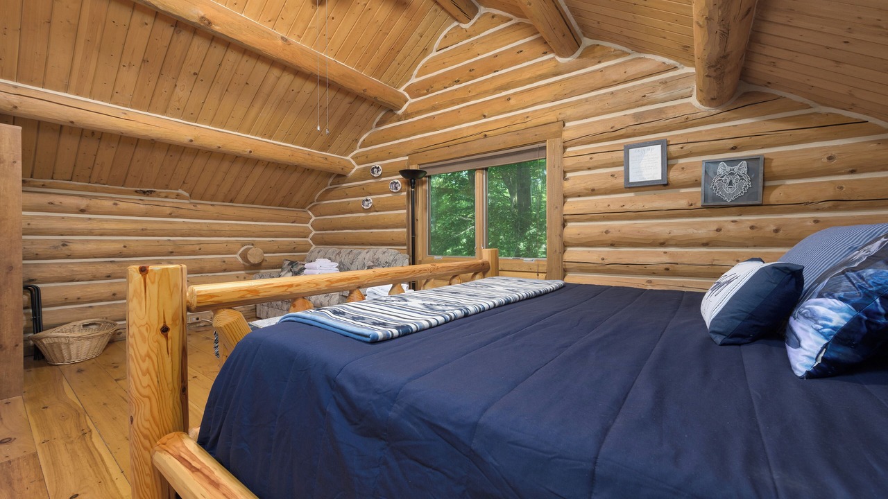 Photo of Bedroom in Lawrence