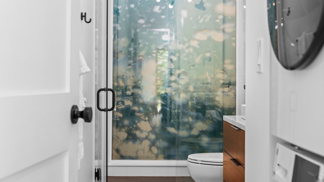 Photo of Bathroom in Acme
