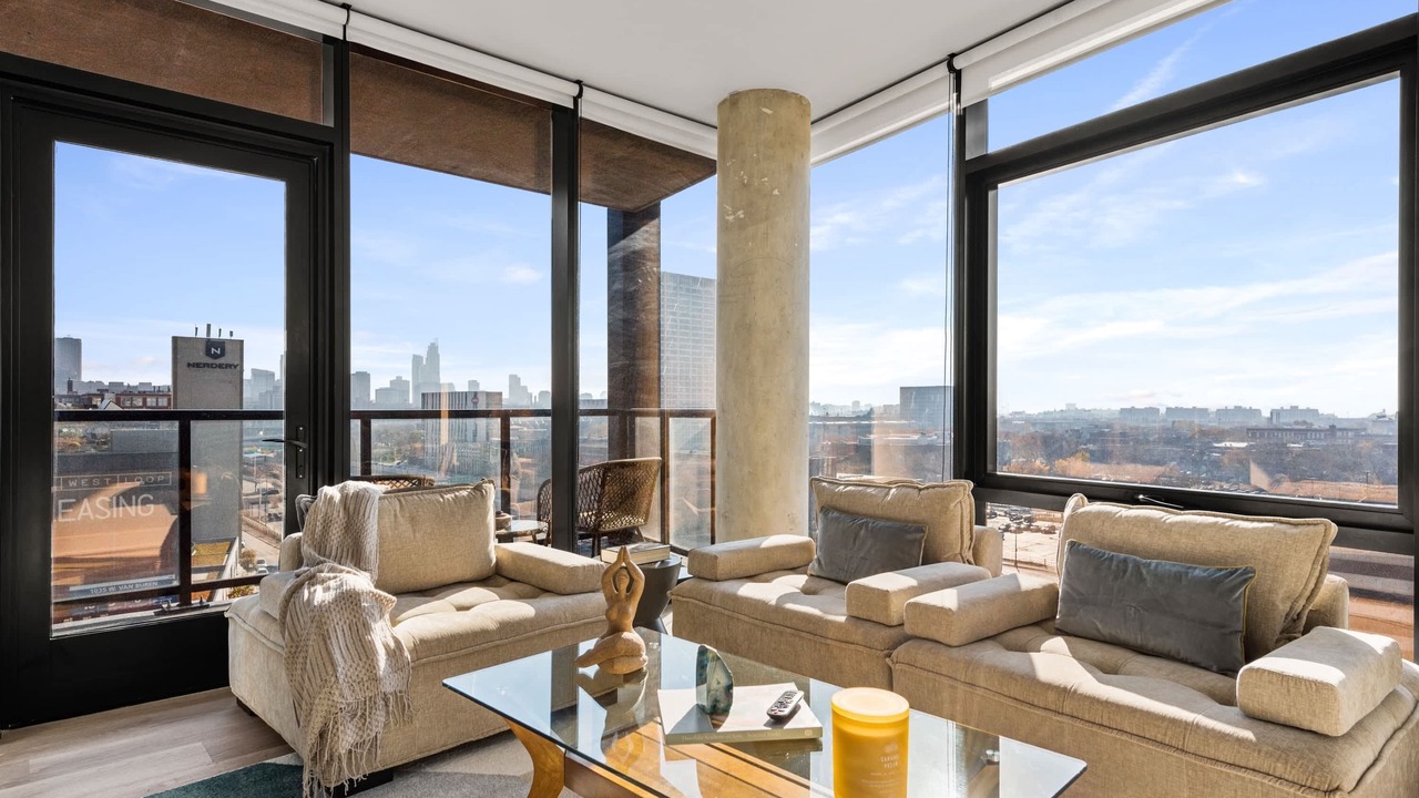 Photo of Livingroom in West Loop