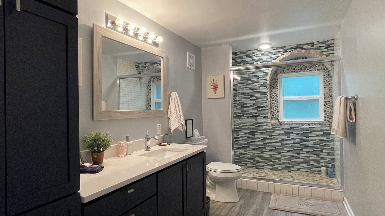 Photo of Bathroom in Sturgeon Bay