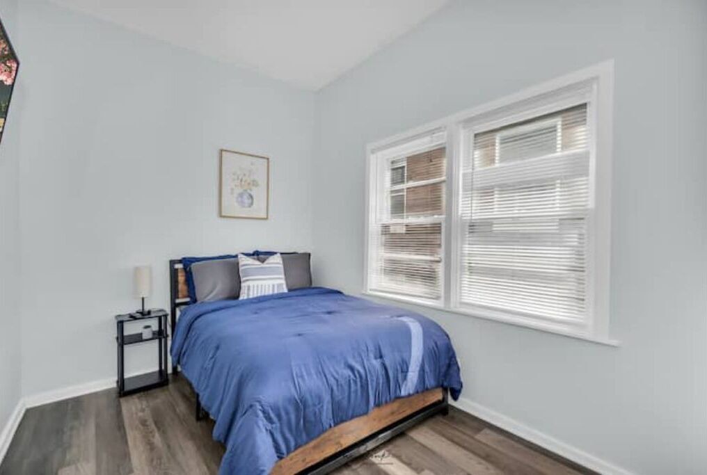 Photo of Bedroom in North Chicago