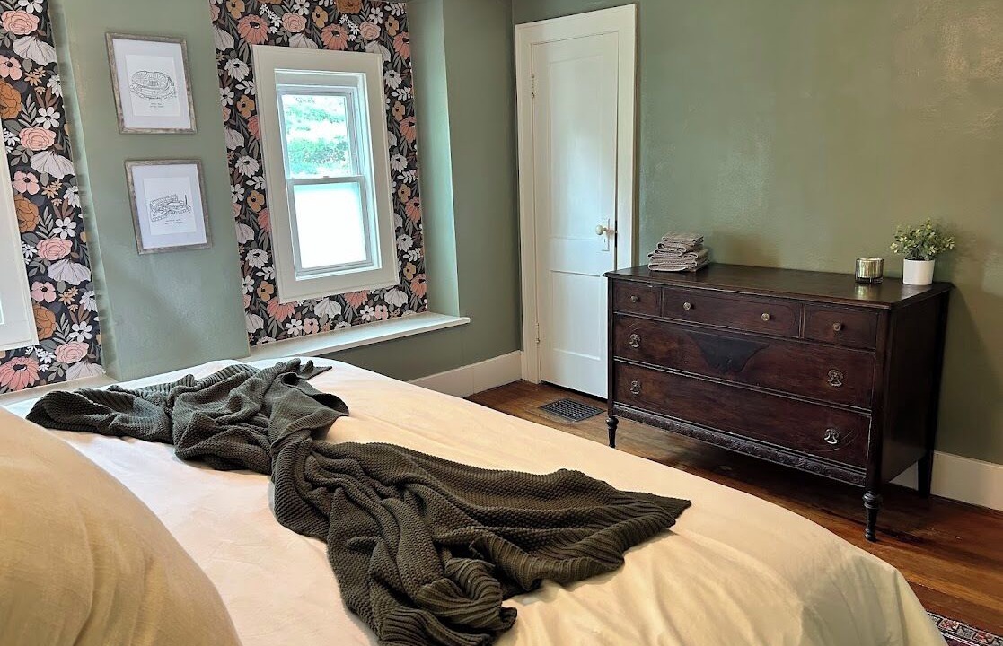 Photo of Bedroom in Keller Park